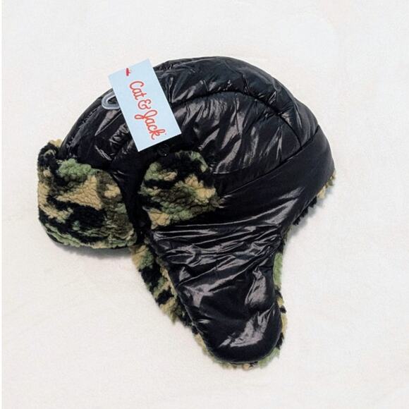 Boys Camo Trapper Hat - Picture 4 of 6